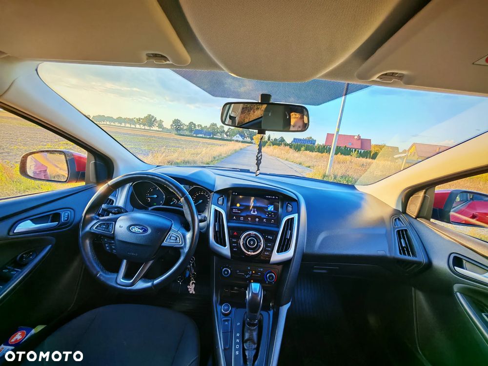 Ford Focus 1.5 TDCi Titanium PowerShift - 8