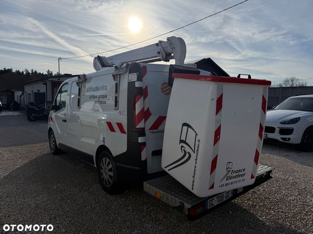 Renault Trafic - 4