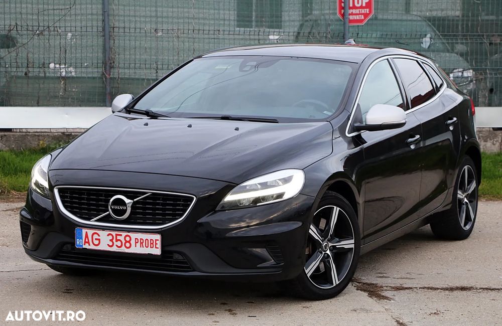 Volvo V40 D3 R-Design - 13