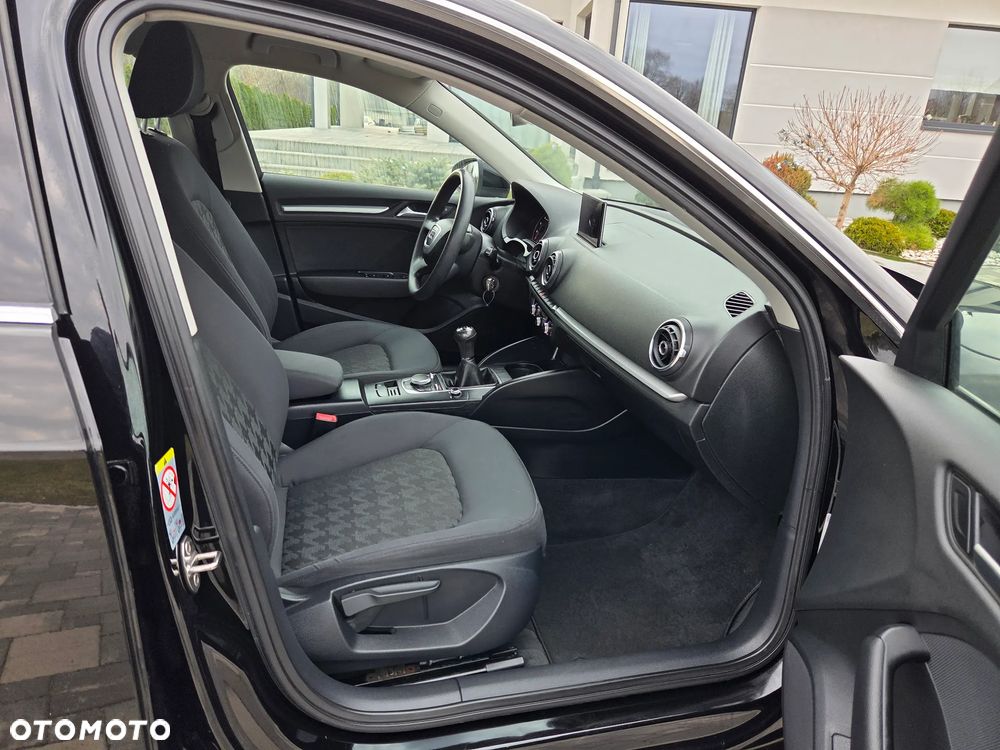 Audi A3 Sportback 1.2 TFSI Attraction - 18