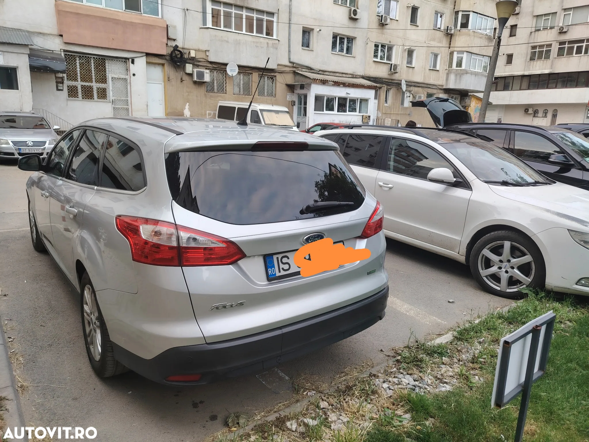 Ford Focus 1.0 EcoBoost Start-Stopp-System ACTIVE - 2