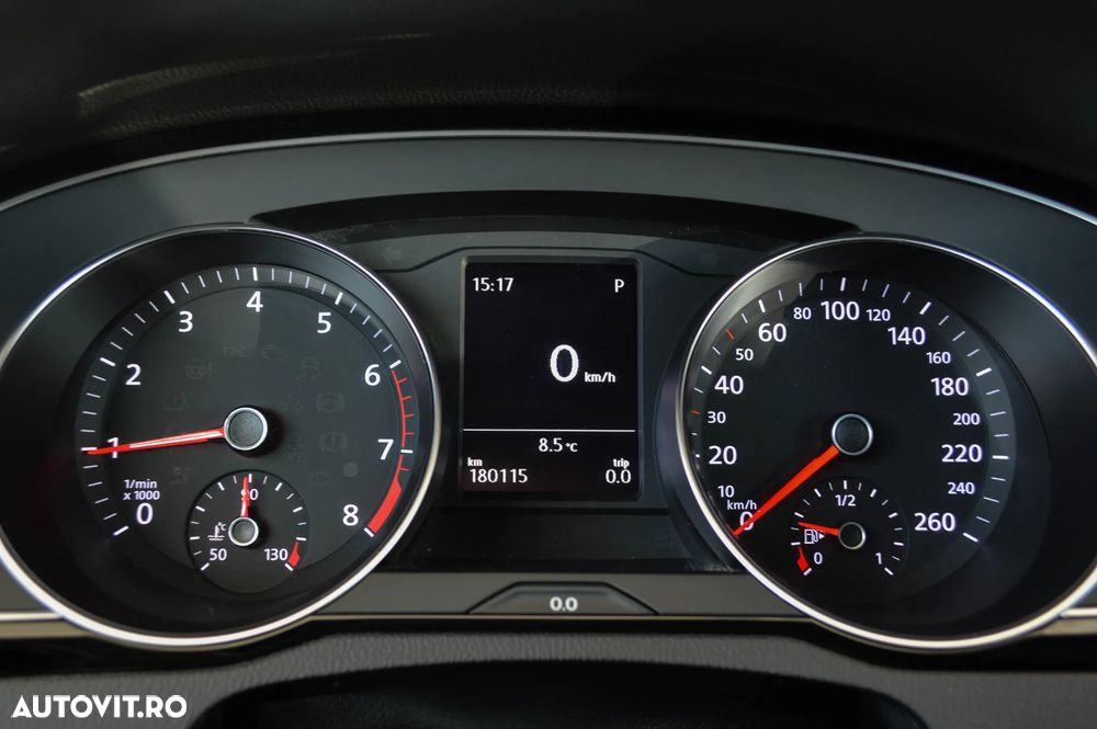 Volkswagen Passat 1.5 TSI ACT DSG Comfortline - 15