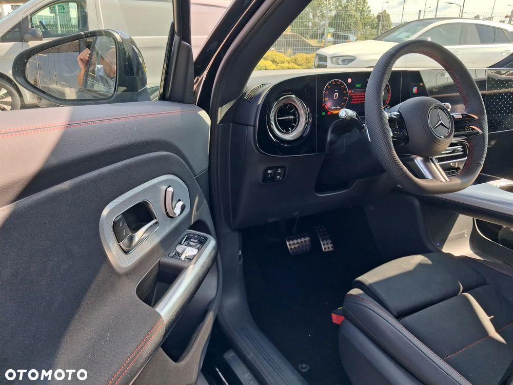 Mercedes-Benz GLB 200 mHEV 4-Matic 8G-eDCT - 9