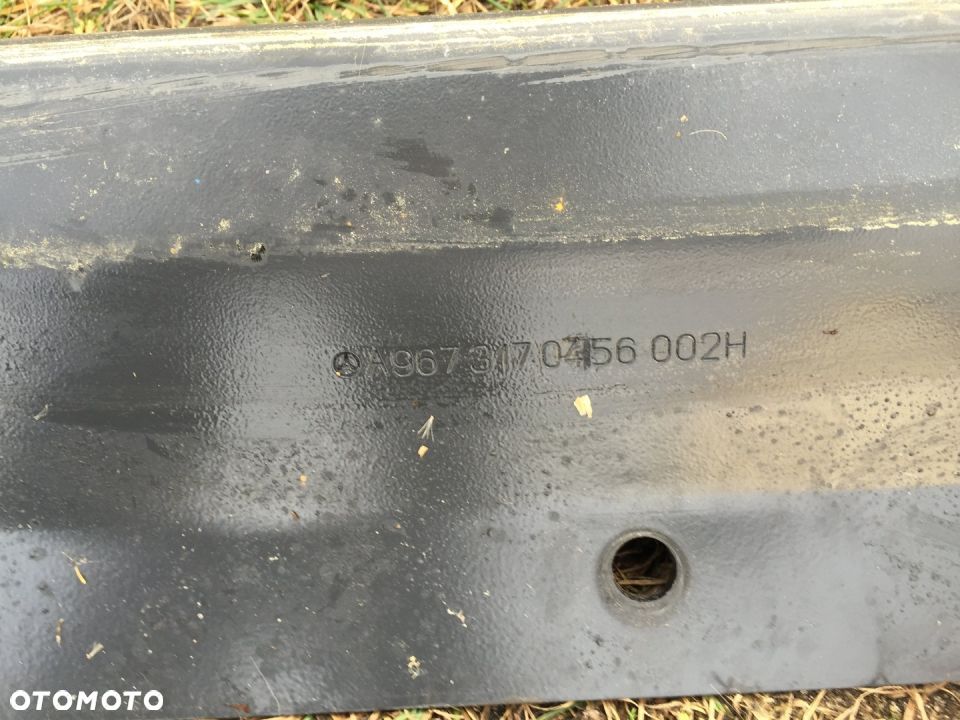 Belka przednia zewnętrzna część Mercedes Atego - 3
