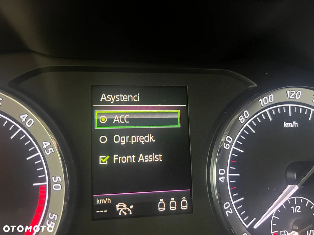 Skoda Karoq 1.6 TDI SCR 4x2 Style - 23