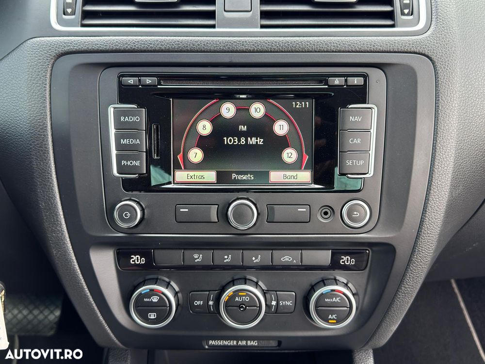 Volkswagen Jetta - 24