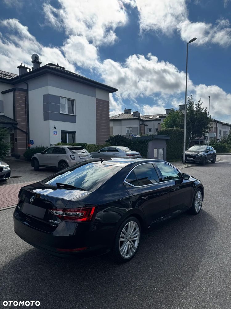 Skoda Superb 2.0 TDI 4x4 Style DSG - 7