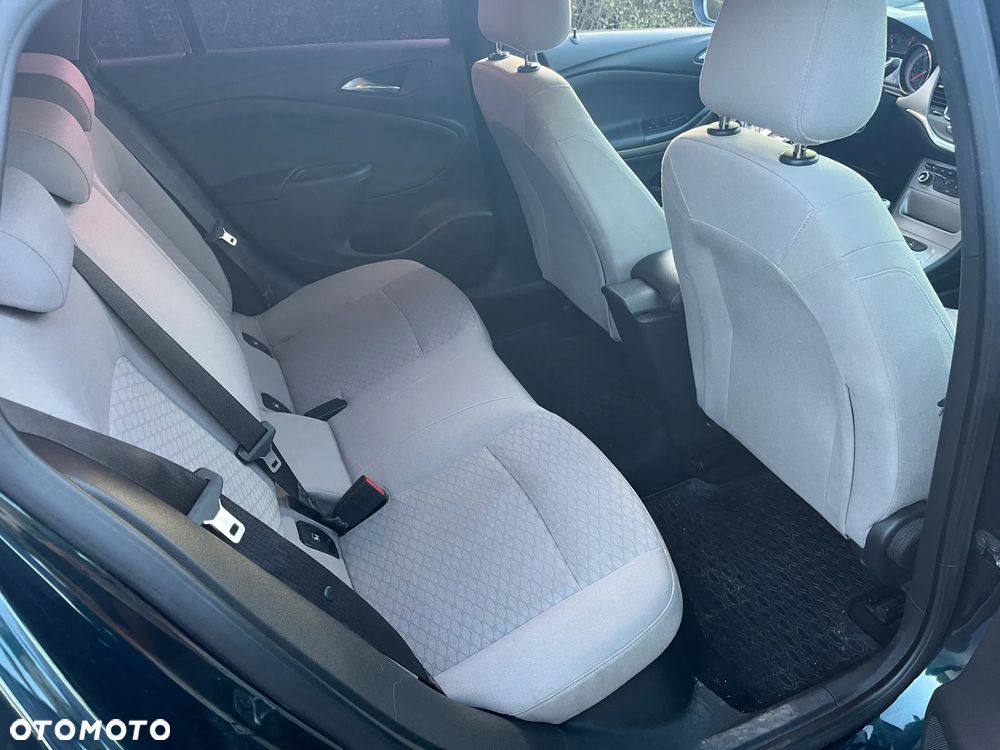 Opel Astra 1.4 T Dynamic S&S - 13