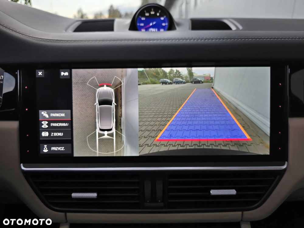 Porsche Cayenne Turbo Tiptronic S - 26