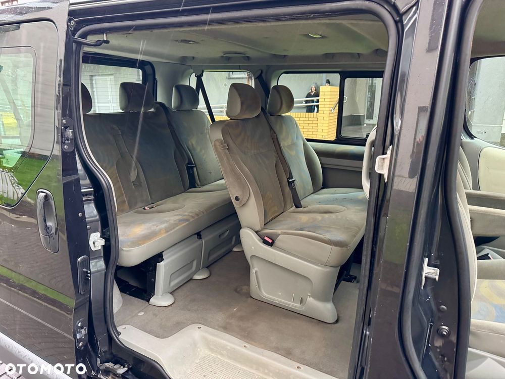 Renault Trafic dCi Passenger - 6