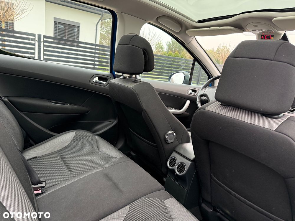 Peugeot 308 1.6 Premium - 12