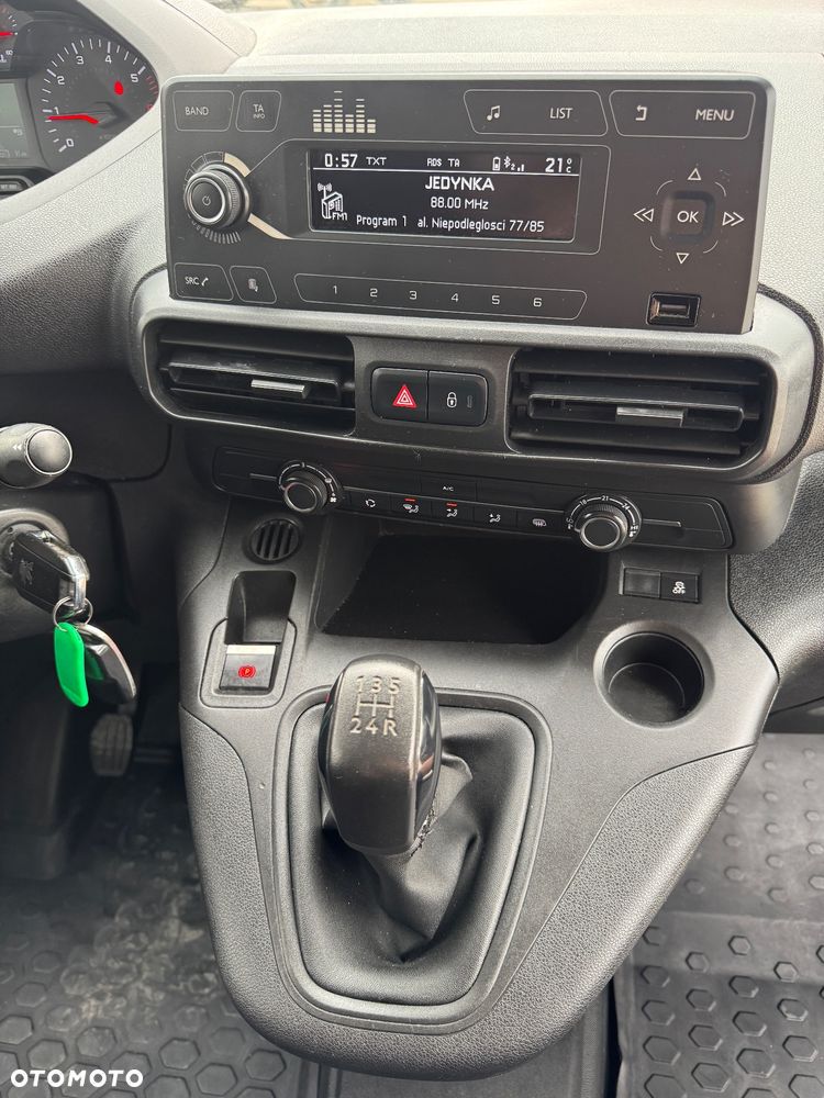 Peugeot Partner 1.5 2020 BLUEHDI BOGATA WERSJA STAN IDEALNY - 14
