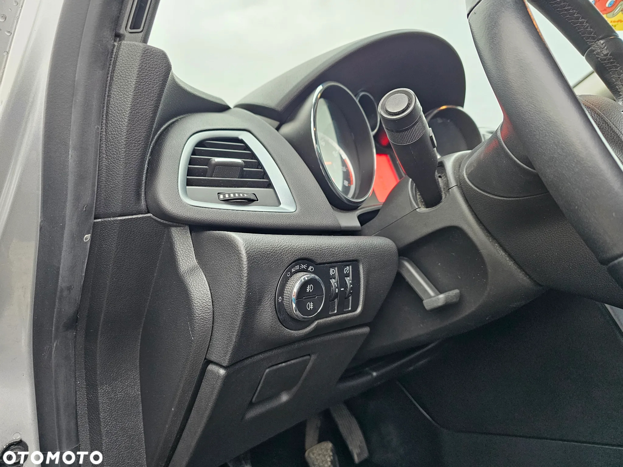 Opel Astra 1.4 Turbo Sports Tourer Design Edition - 21