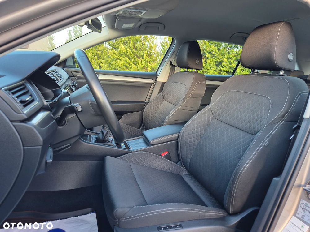 Skoda Superb 2.0 TDI Premium Edition - 24