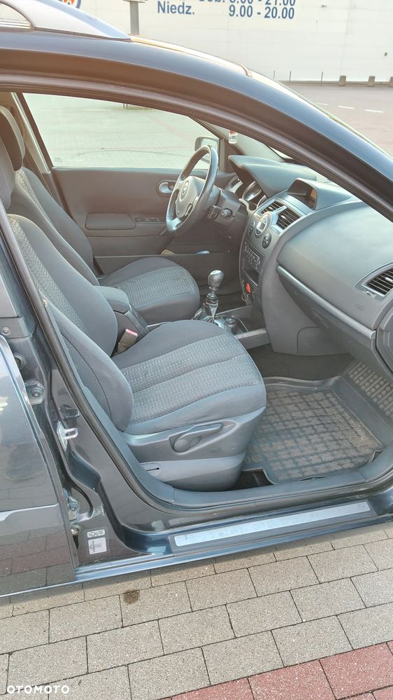Renault Megane 2.0 Grandtour Confort Expression - 18