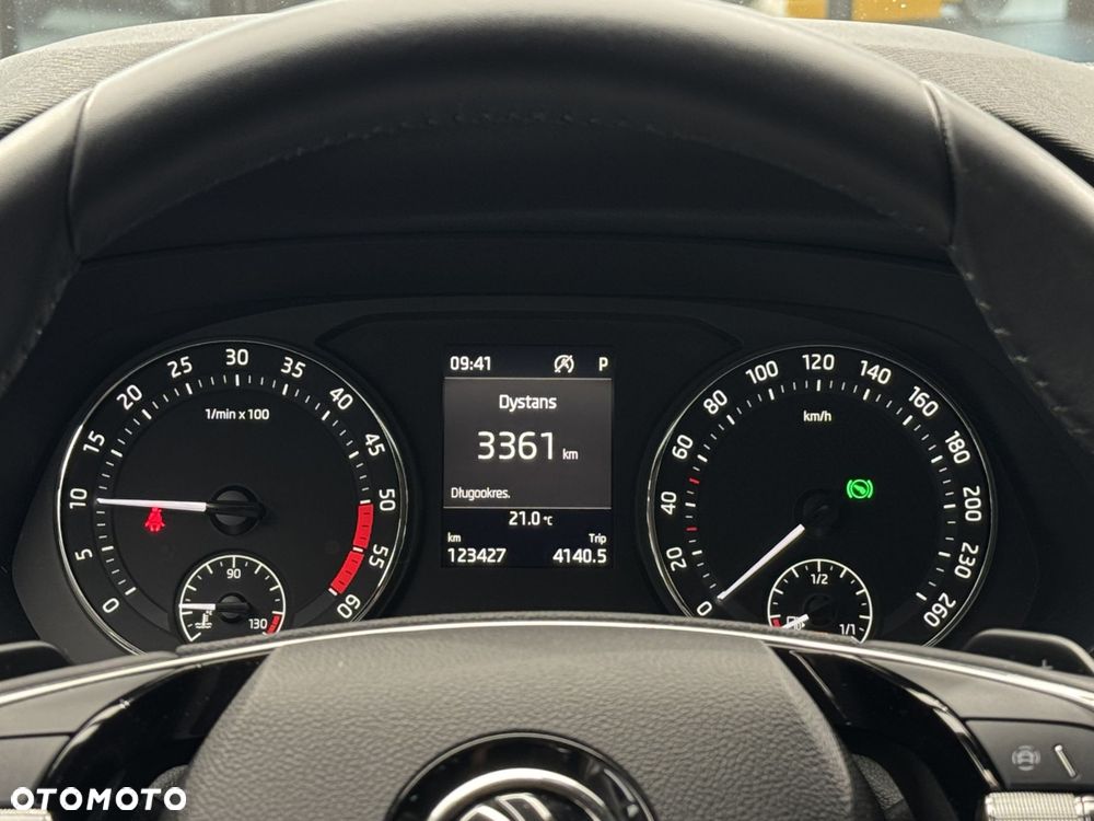Skoda Octavia 2.0 TDI Ambition DSG - 18