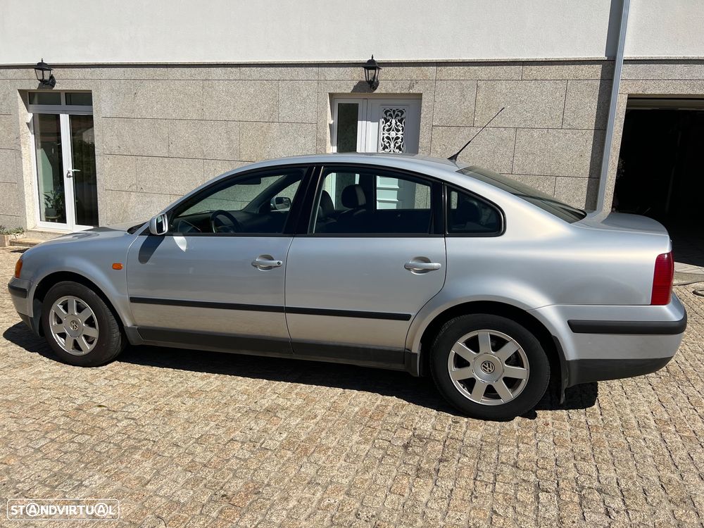 VW Passat 1.9 TDi Confortline - 6
