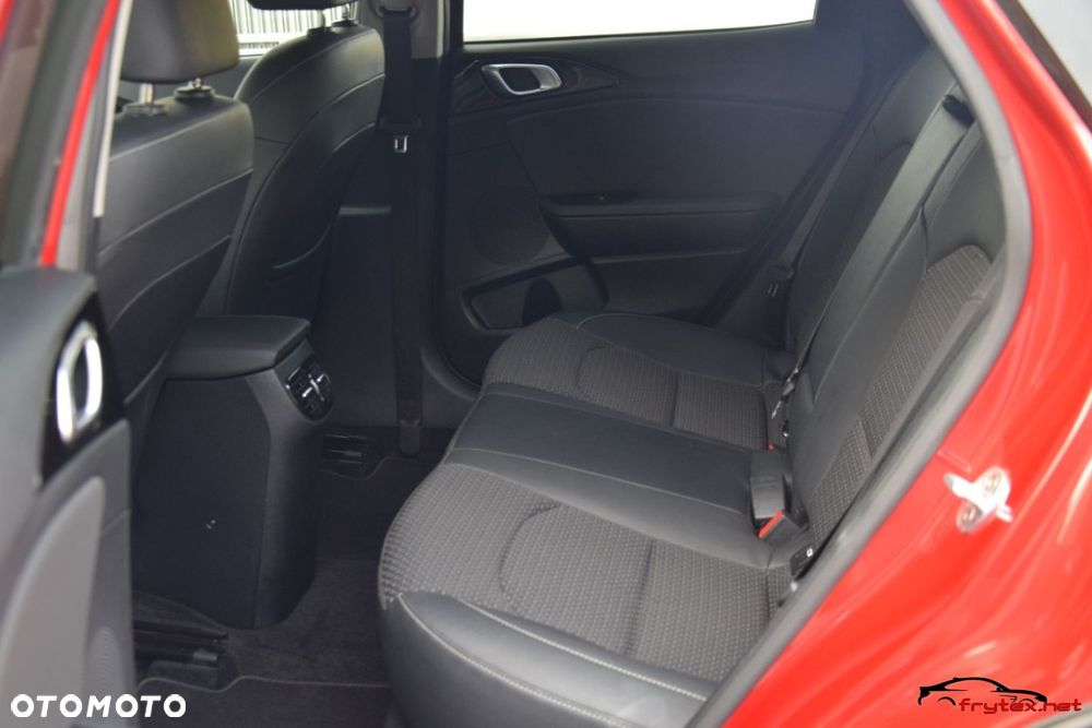 Kia XCeed - 21