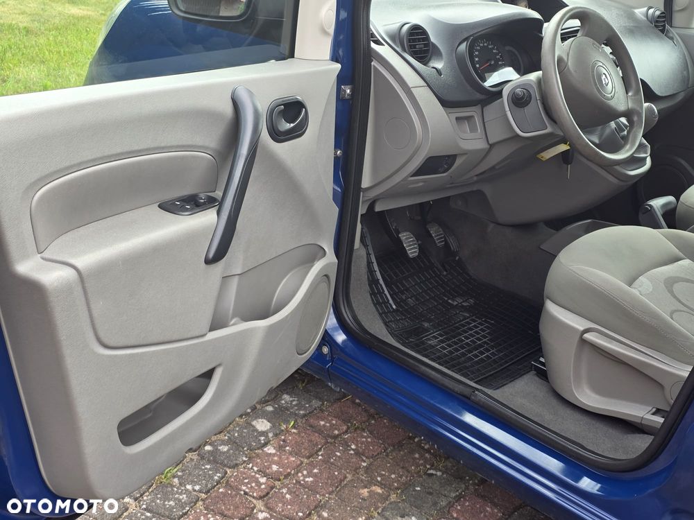 Renault Kangoo 1.6 8V 90 Happy Family - 30