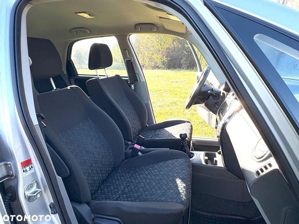 Suzuki SX4 - 7