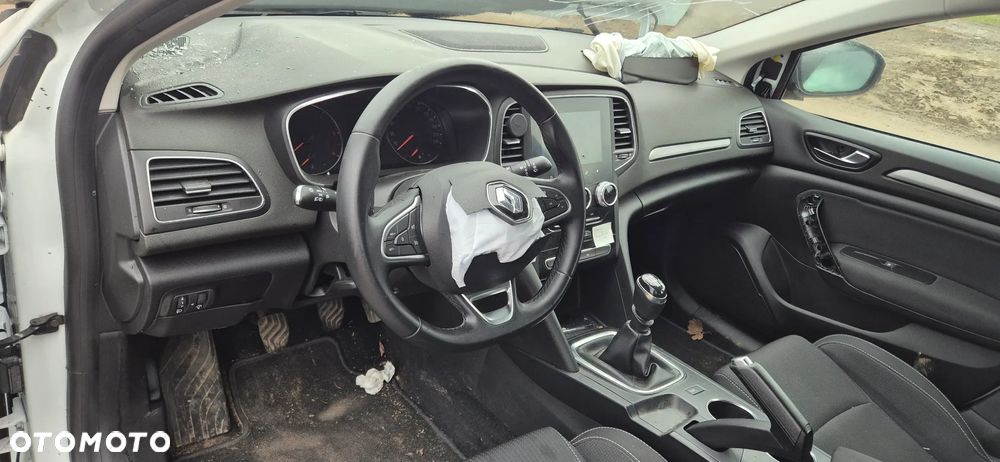 Renault Megane 1.5 Blue dCi Intens - 15