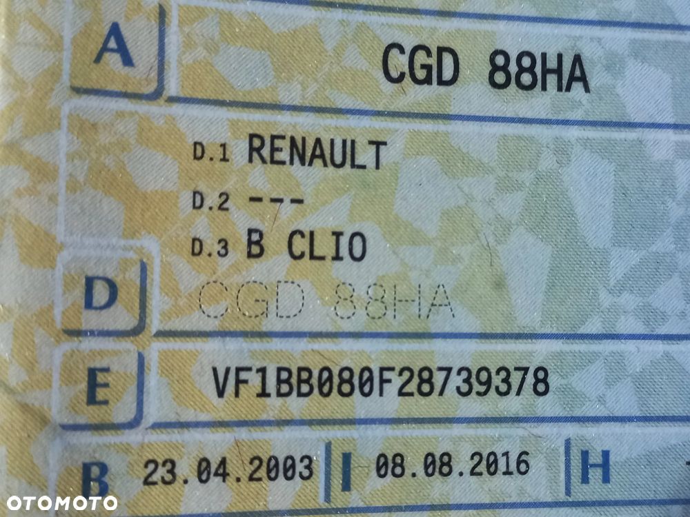 Renault Clio - 12