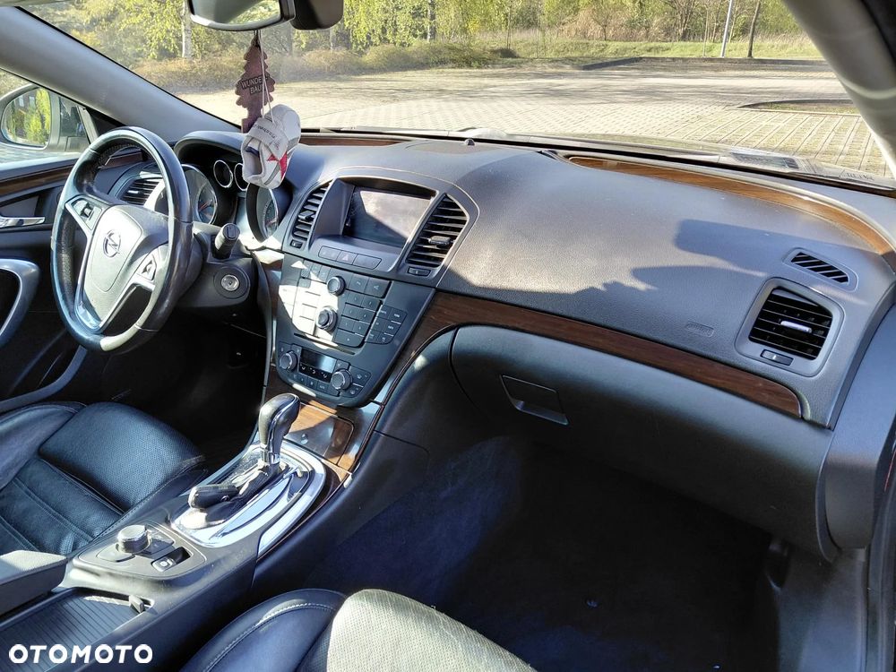 Opel Insignia - 12