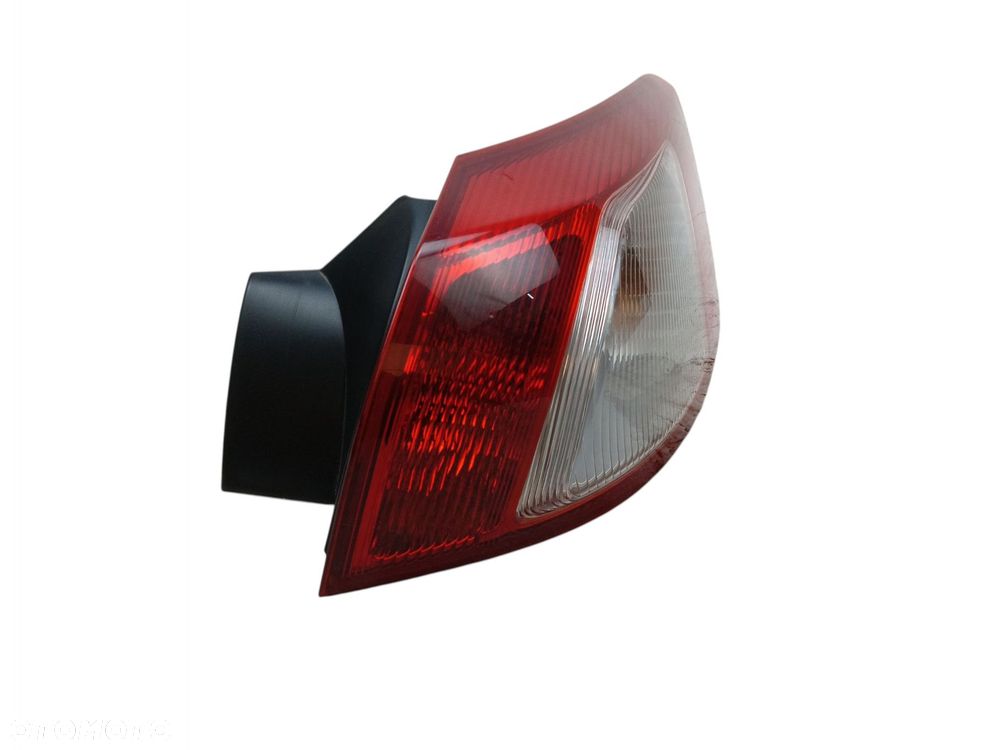 LAMPA PRAWA PRAWY TYŁ MITSUBISHI LANCER VIII (2007-2015) HB EUROPA - 2