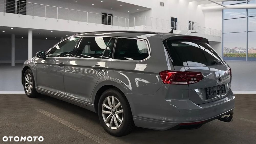 Volkswagen Passat Variant 2.0 TDI SCR DSG Business - 2