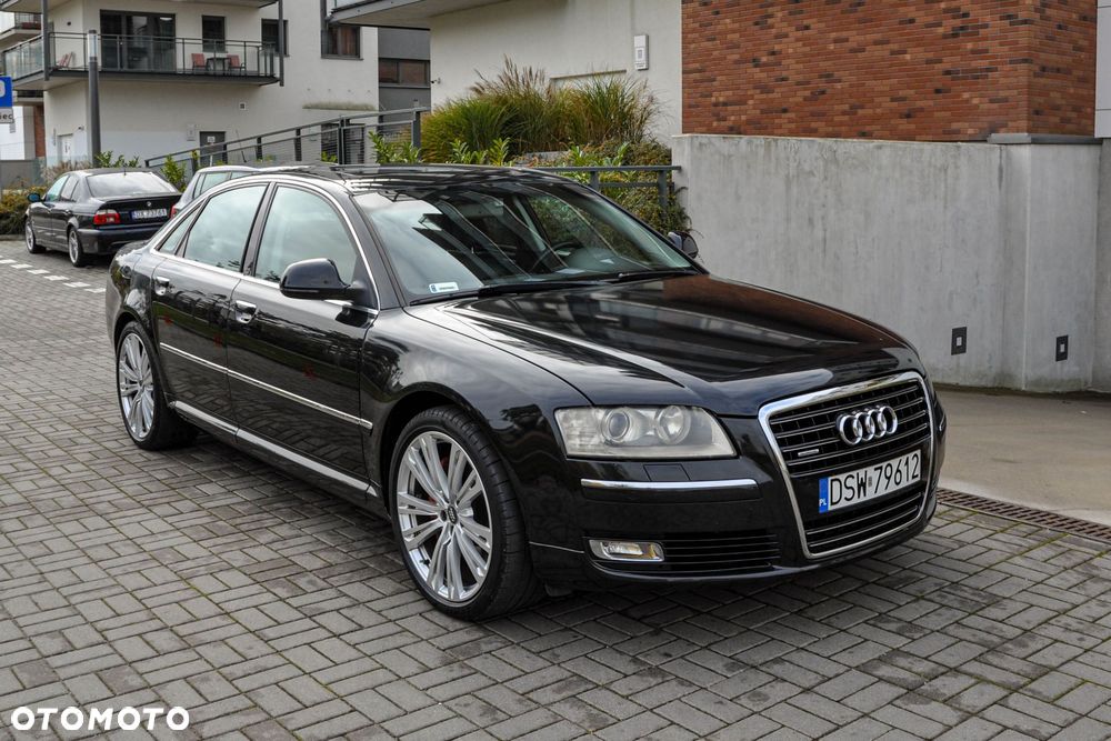 Audi A8 - 6
