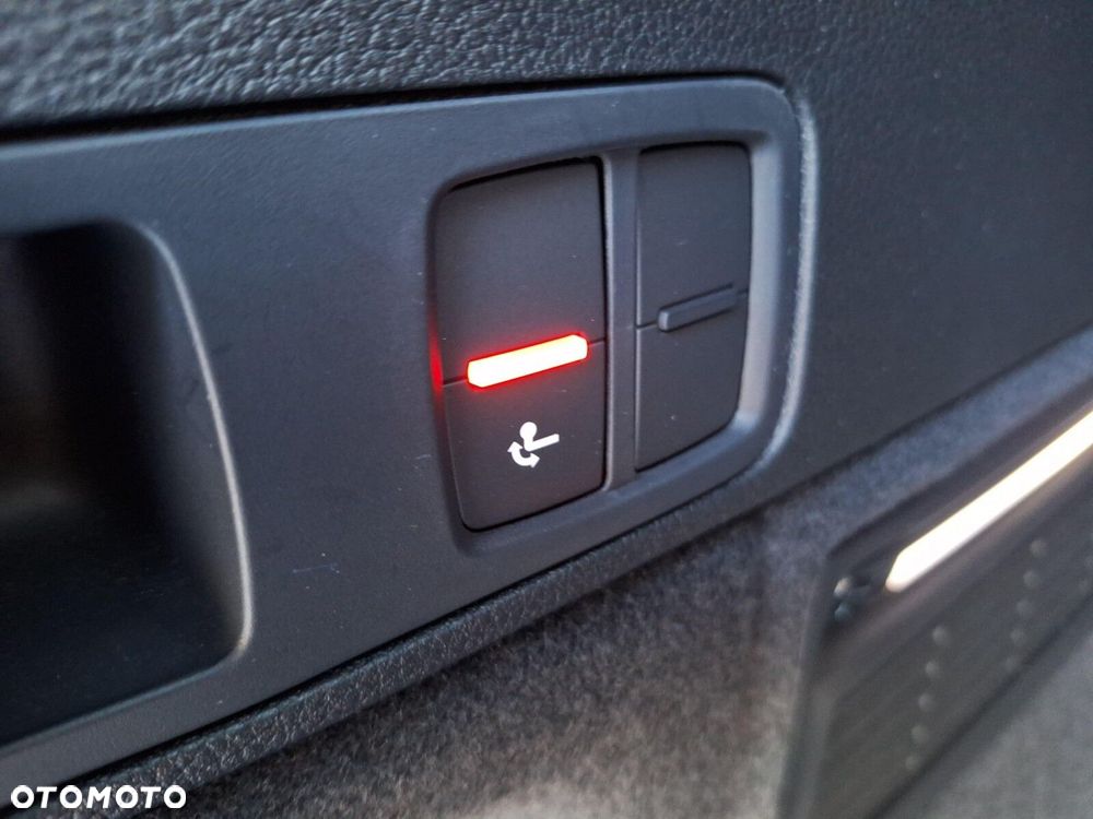 Audi Q5 Sportback - 32