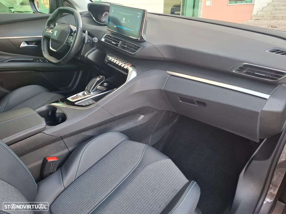 Peugeot 3008 1.2 PureTech Allure EAT8 - 43