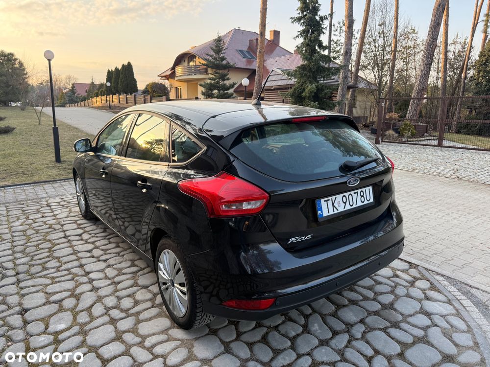 Ford Focus 1.5 TDCi SYNC Edition - 10