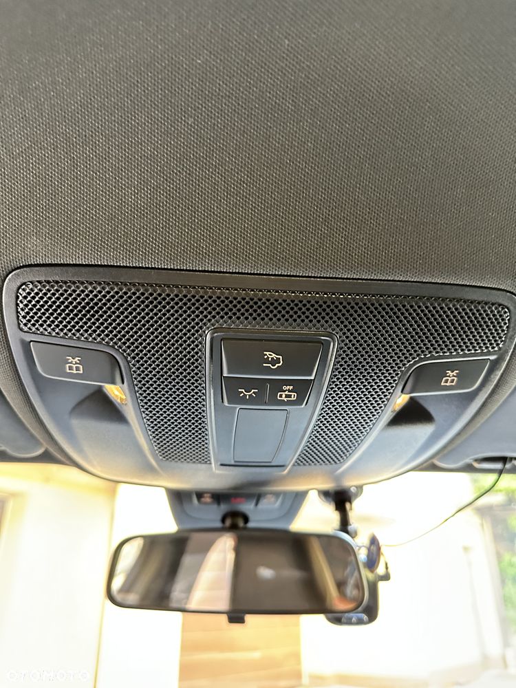 Mercedes-Benz CLA 200 7G-DCT AMG Line - 21