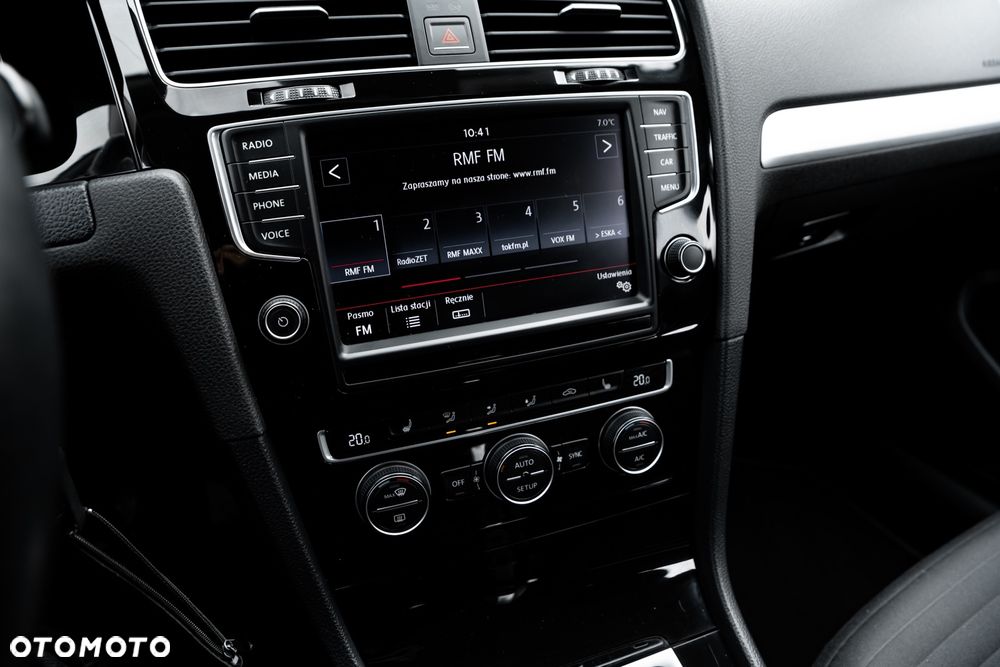 Volkswagen Golf 1.6 TDI DPF BlueMotion Technology DSG Comfortline - 32