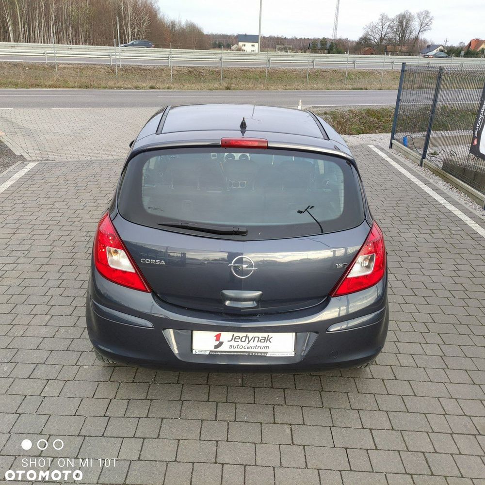 Opel Corsa - 8