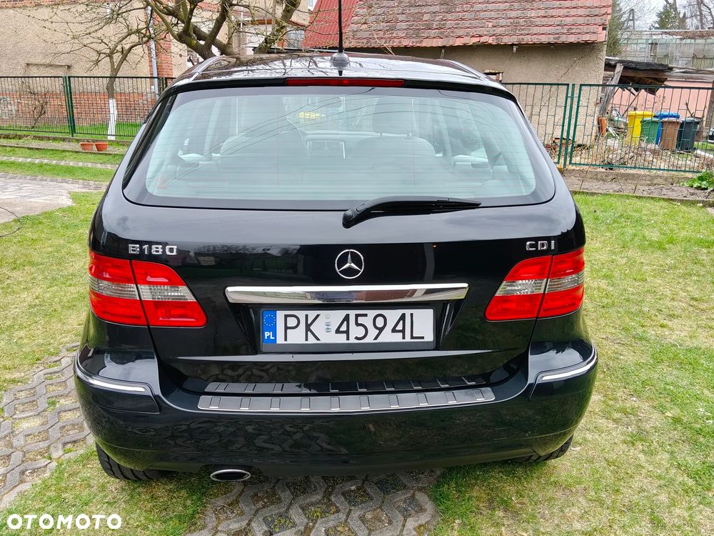 Mercedes-Benz Klasa B 180 CDI - 10
