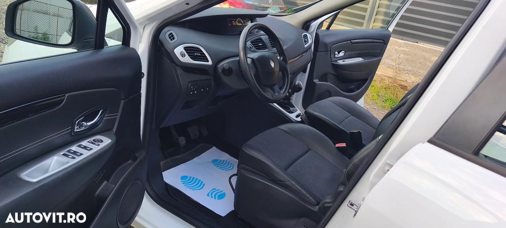 Renault Scenic - 19