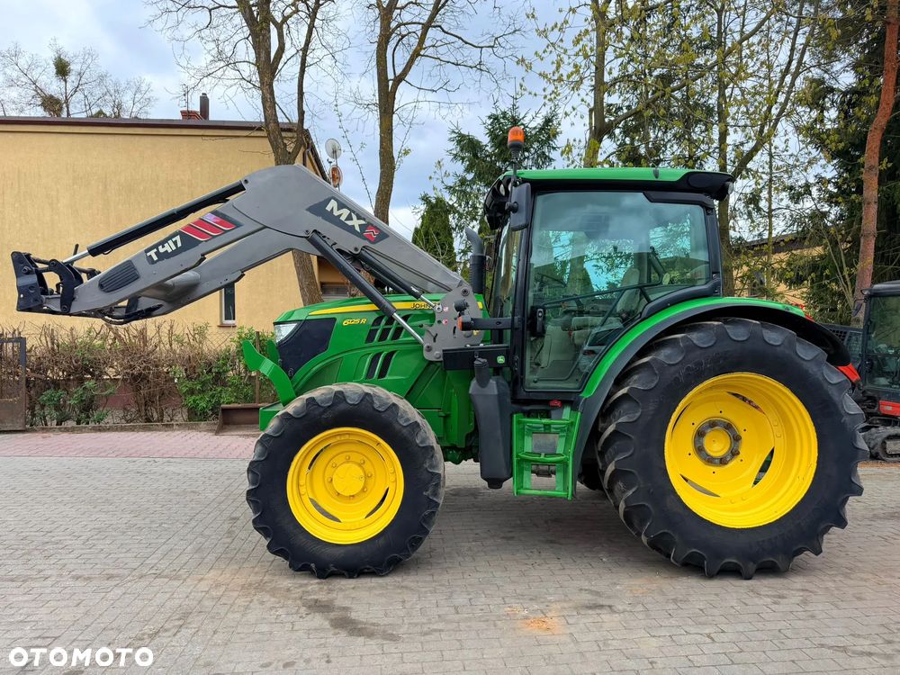John Deere 6125R - 11