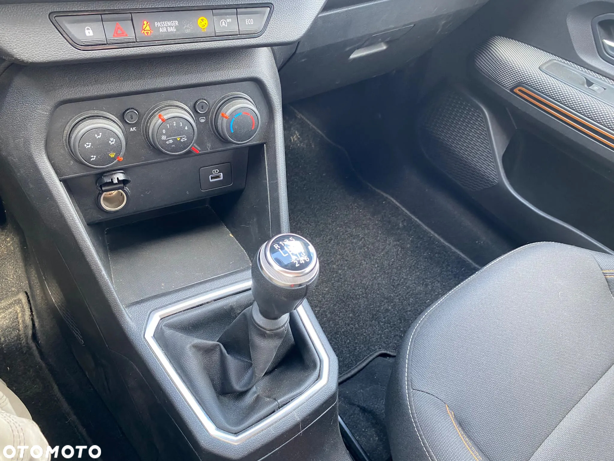 Dacia Sandero Stepway TCe 90 Expression + - 22