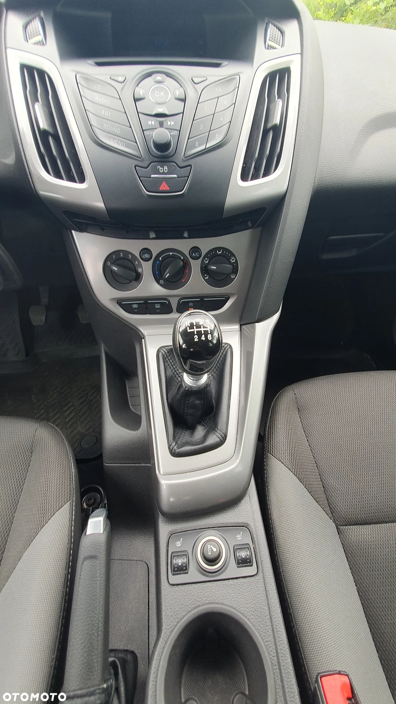Ford Focus 1.6 EcoBoost Edition - 13