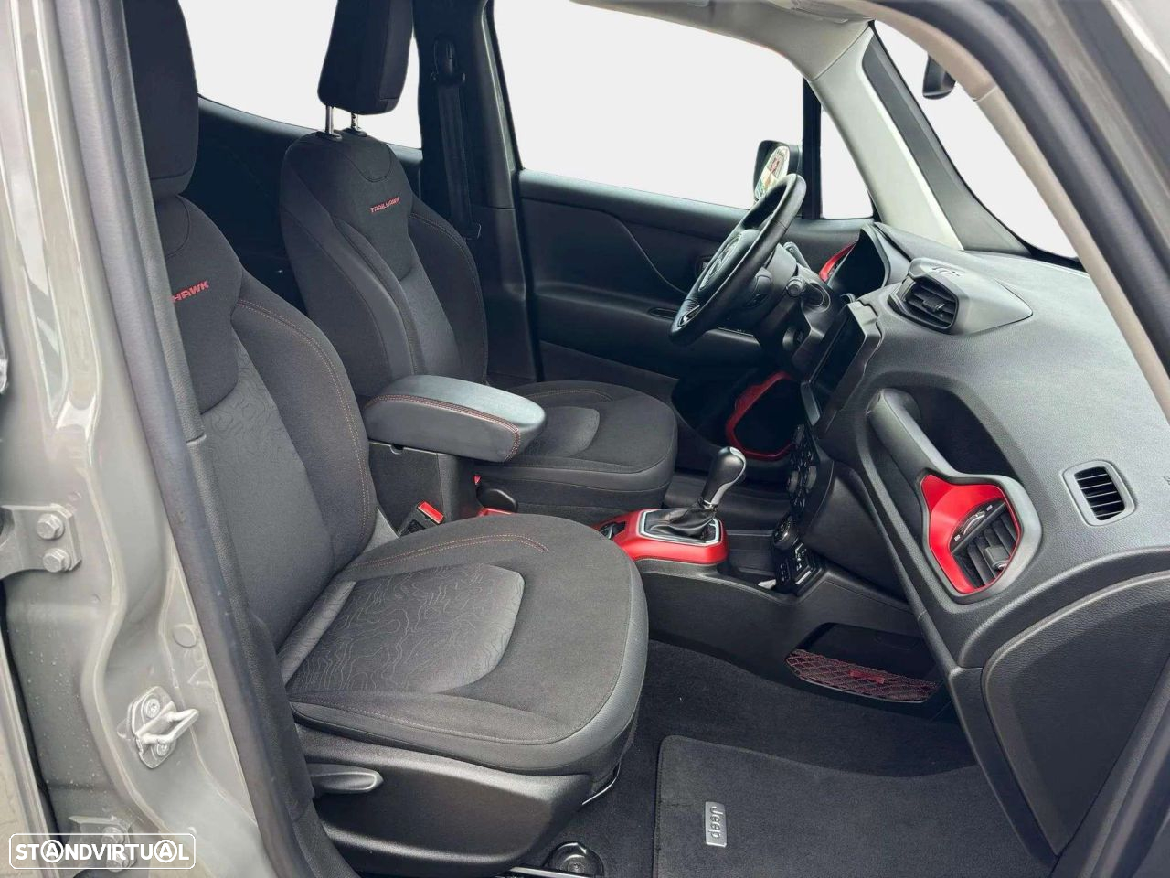 Jeep Renegade 1.3 TG 4Xe Trailhawk - 11