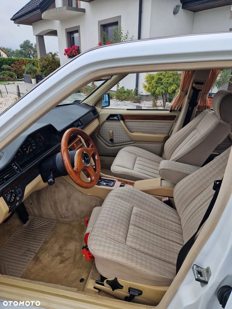 Mercedes-Benz W124 (1984-1993) - 6