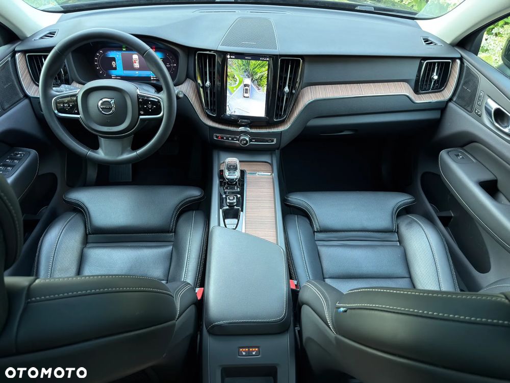 Volvo XC 60 T8 AWD Plus Dark - 14