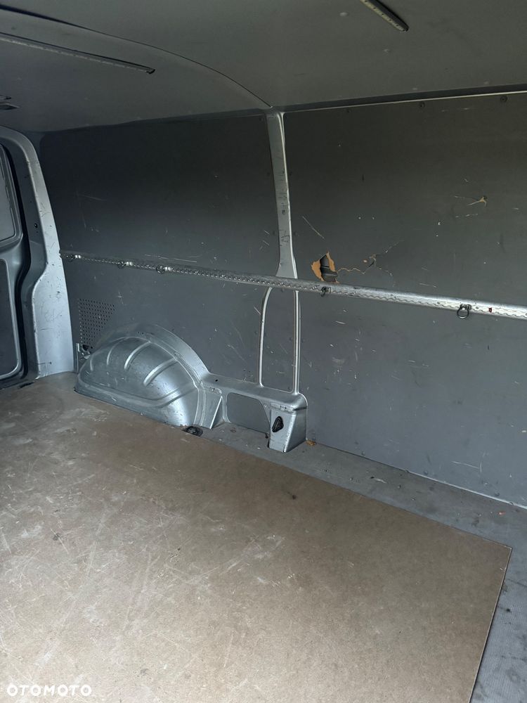 Volkswagen Transporter - 3