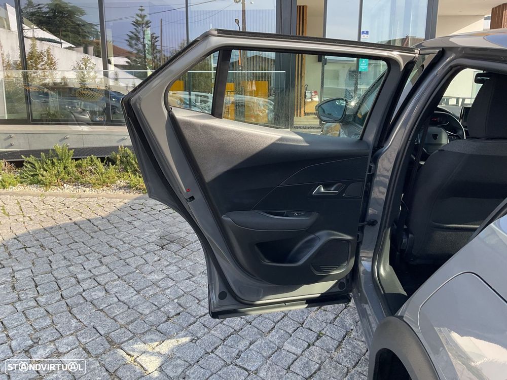 Peugeot 2008 1.2 PureTech Active Pack - 42