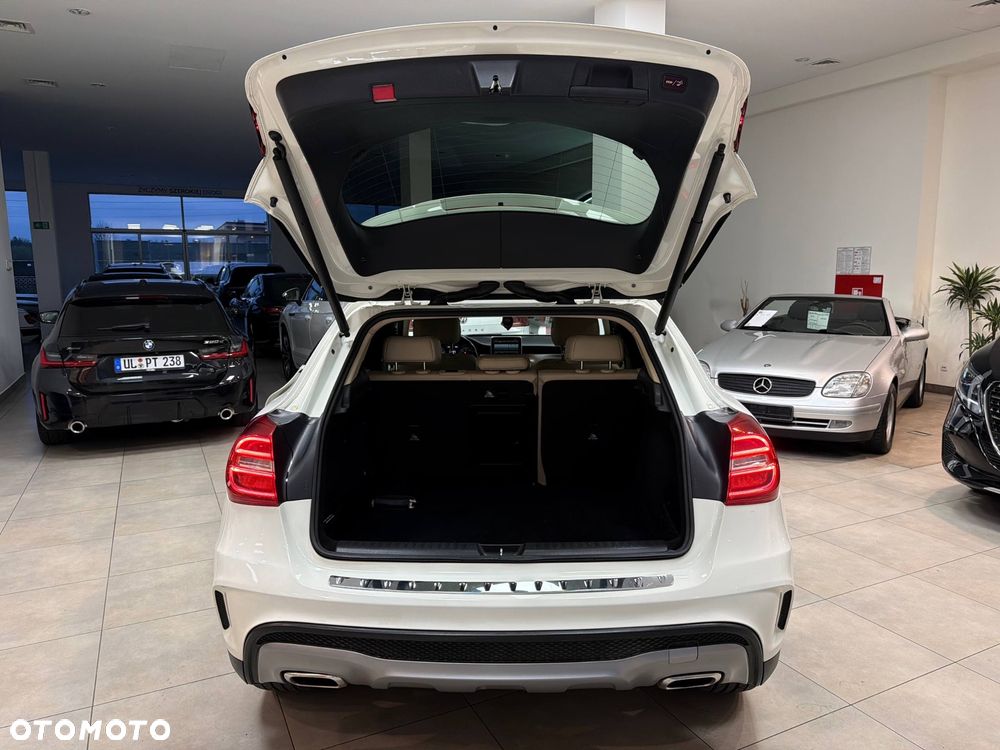 Mercedes-Benz GLA 250 7G-DCT SCORE - 40