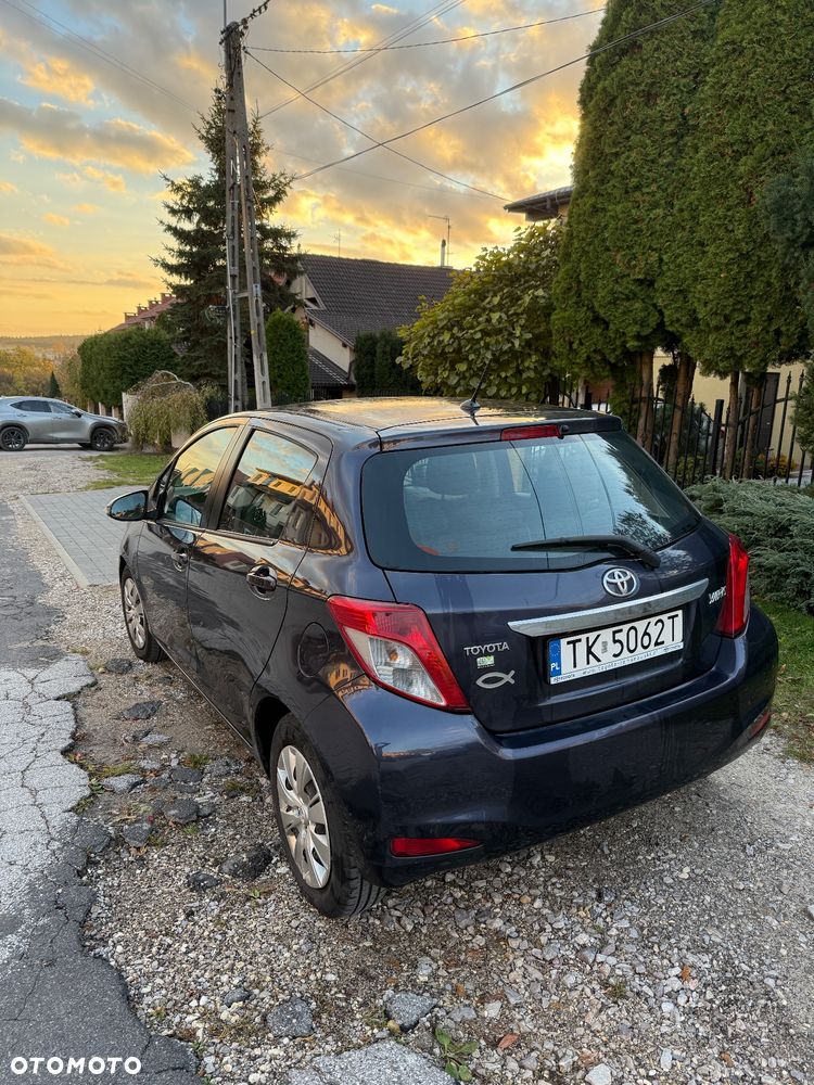 Toyota Yaris 1.33 Prestige - 4