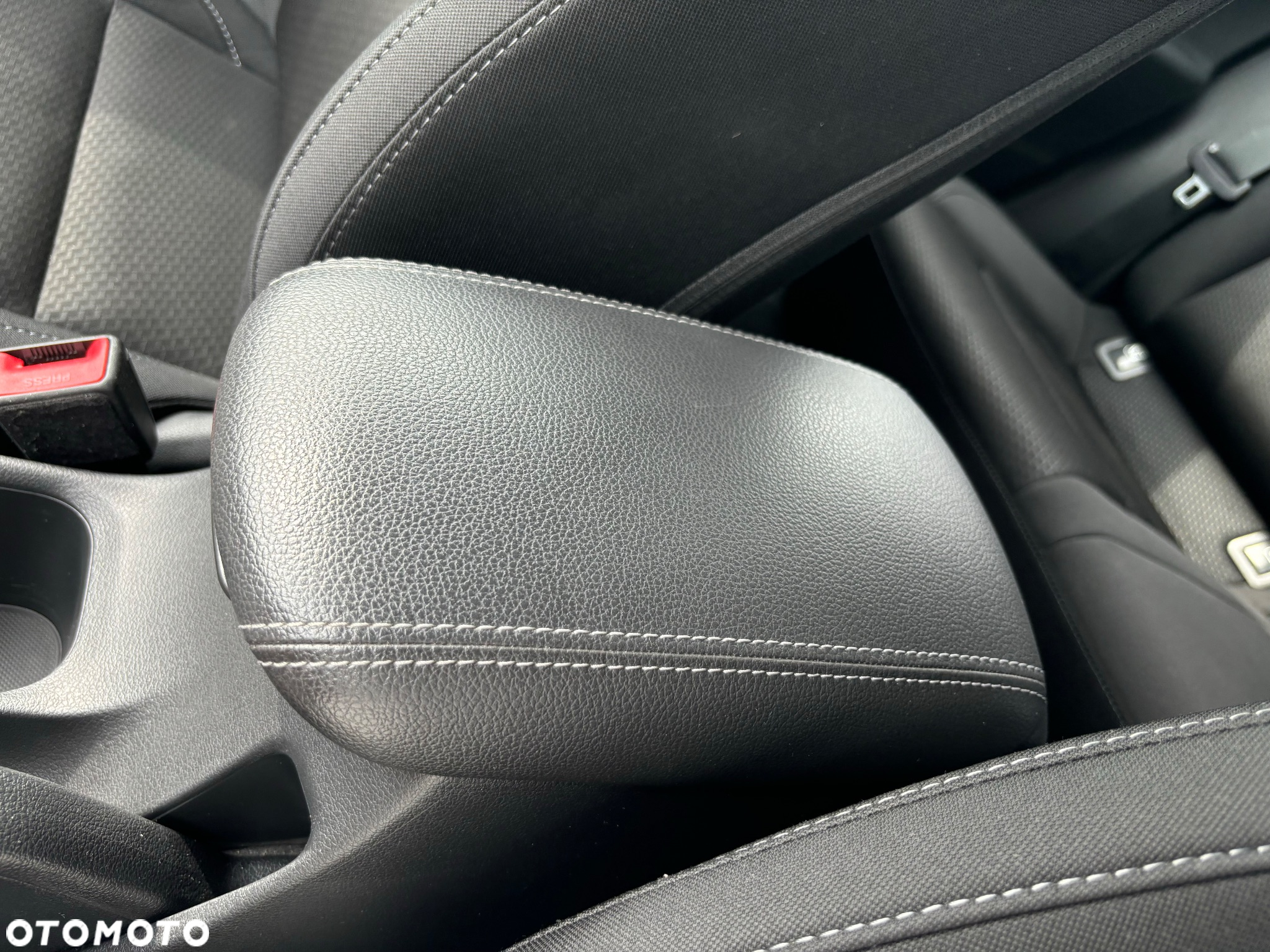 Hyundai i30 i30cw 1.4 Advantage - 32