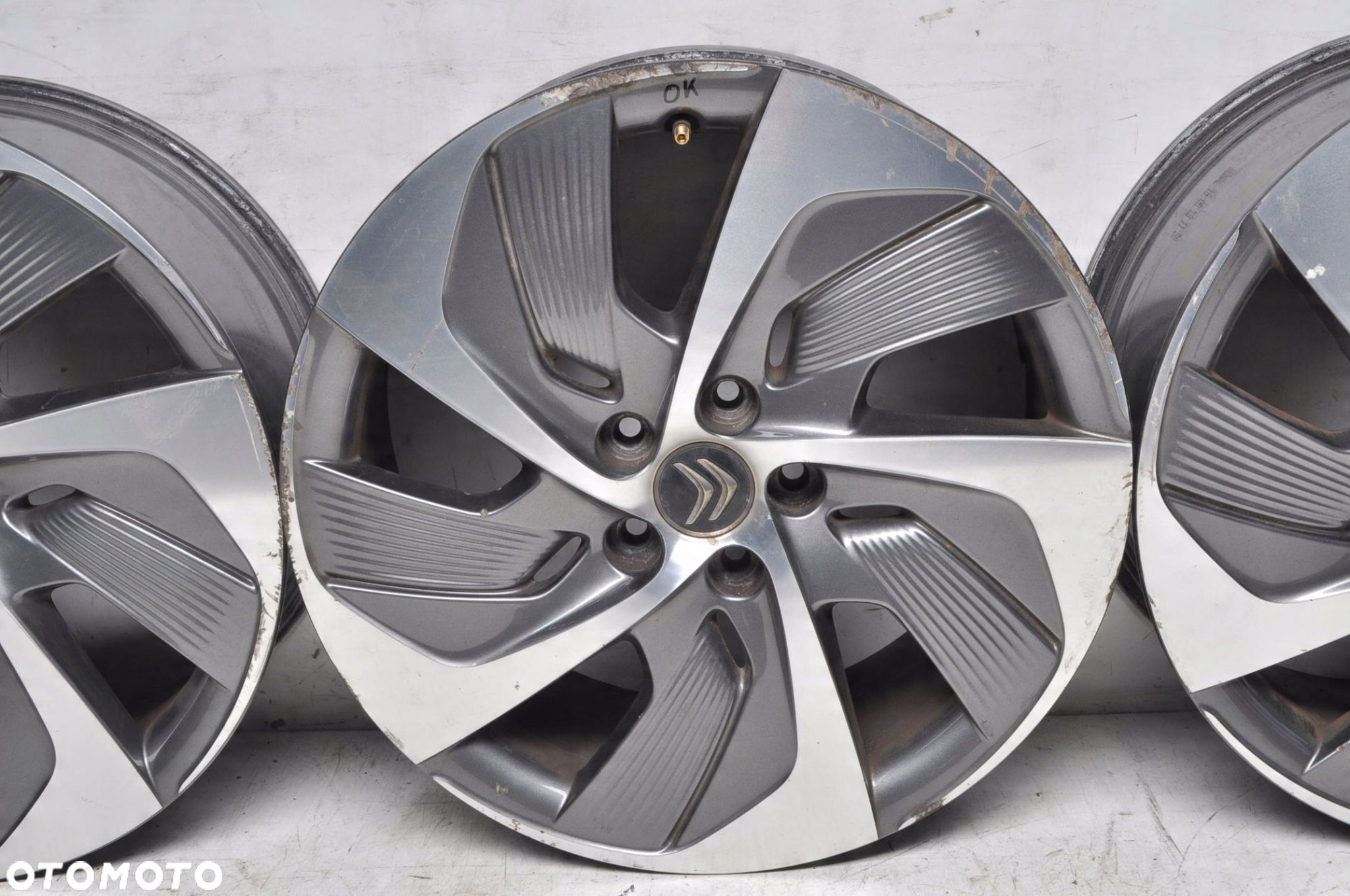 CITROEN C4 GRAND PICASSO FELGI ALUMINIOWE R18 7.5J 5X108 ET54 9677090577 - 8